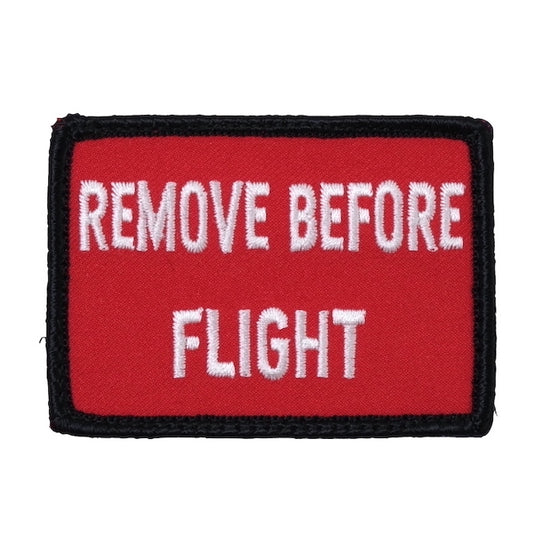 Military Patch（ミリタリーパッチ）REMOVE BEFORE FLIGHT 黒フチ 5×7cm [フック付き]【レターパックプラス対応】【レターパックライト対応】