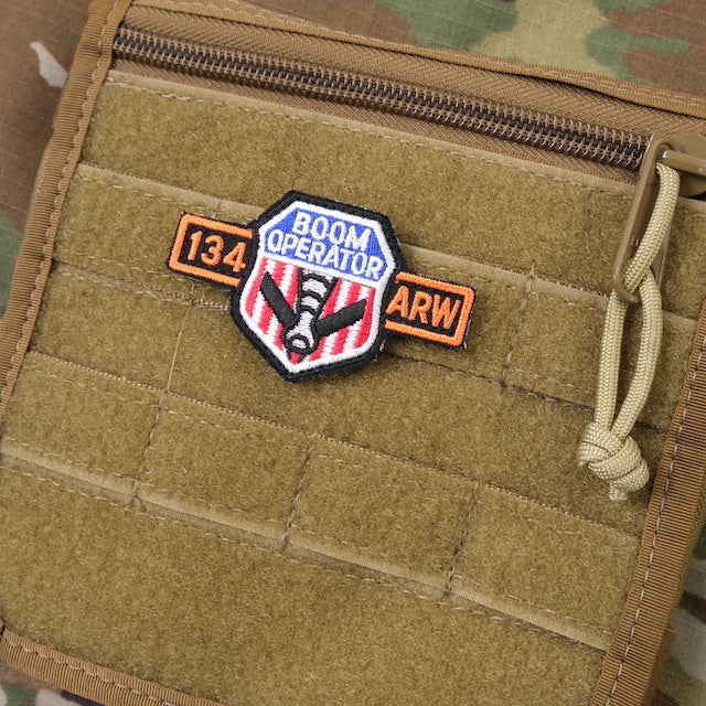 Military Patch（ミリタリーパッチ）BOOM OPERATOR ミニパッチ 134 ARW [フック付き]【レターパックプラス対応】【レターパックライト対応】
