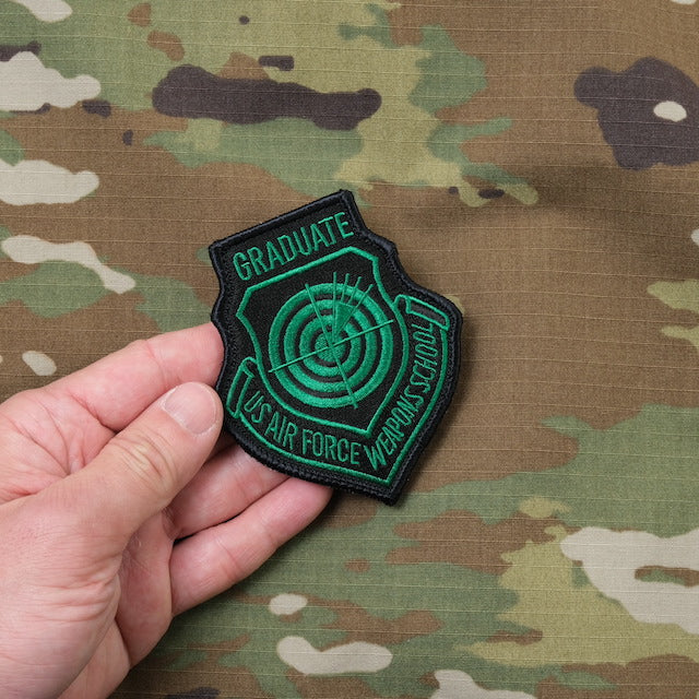 Military Patch（ミリタリーパッチ）GRADUATE USAF FIGHTER WEAPONS SCHOOL パッチ [3色][フック付き]【レターパックプラス対応】【レターパックライト対応】