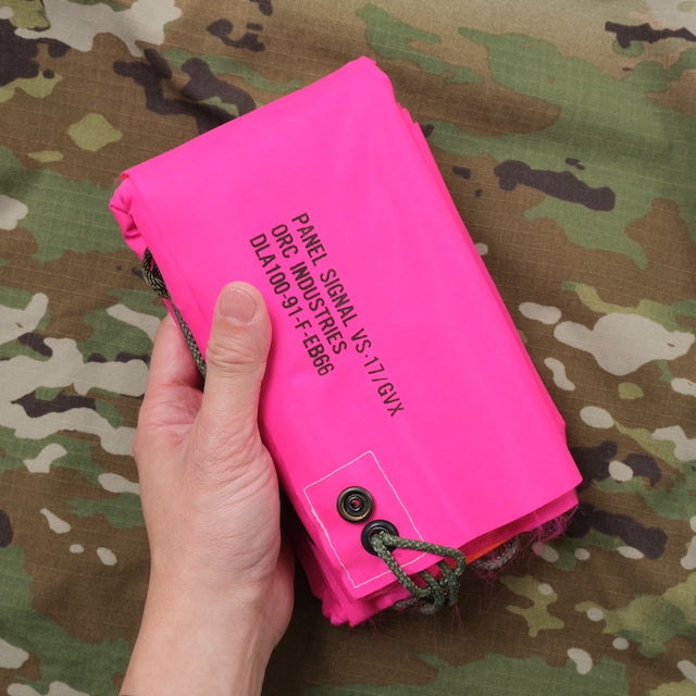 US (US military release product) signal panel [VS-17/GVX] [High Visibility Pink&amp;High Visibility Orange] [Letter Pack Plus compatible]