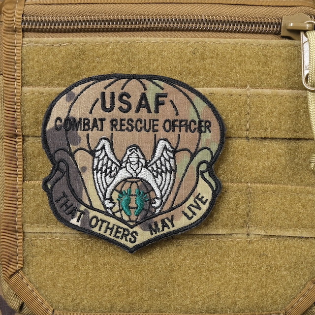 Military Patch（ミリタリーパッチ）USAF COMBAT RESCUE OFFICER ジョリーグリーン OCP生地  [フック付き]【レターパックプラス対応】【レターパックライト対応】