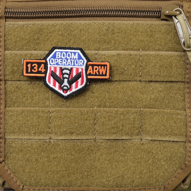 Military Patch（ミリタリーパッチ）BOOM OPERATOR ミニパッチ 134 ARW [フック付き]【レターパックプラス対応】【レターパックライト対応】