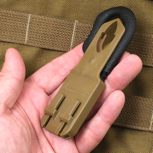 US（米軍放出品）BENCHMADE  ストラップカッター [Coyote][7 HOOK PERSONAL SAFETY CUTTERS]【レターパックプラス対応】【レターパックライト対応】