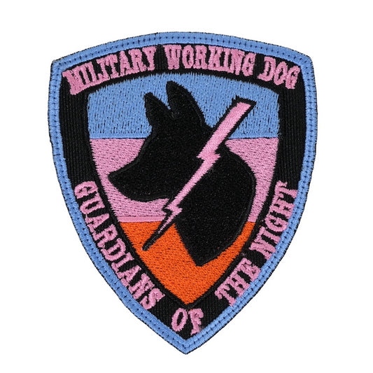 Military Patch（ミリタリーパッチ）K-9 シールド型 MILITARY WORKING DOG ブルーピンク [フック付き]【レターパックプラス対応】【レターパックライト対応】