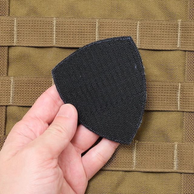 Military Patch（ミリタリーパッチ）K-9 シールド型 MILITARY WORKING DOG ブルーピンク [フック付き]【レターパックプラス対応】【レターパックライト対応】
