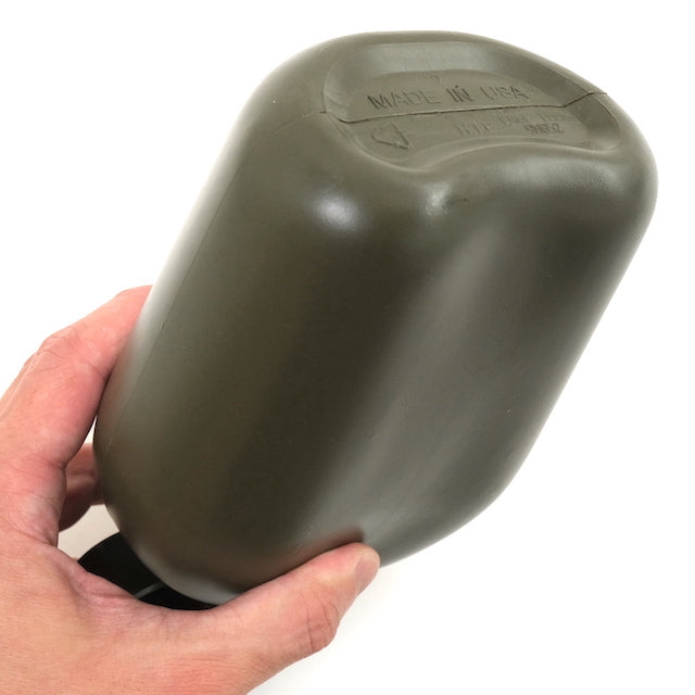 US (US military similar product) 1QT plastic canteen